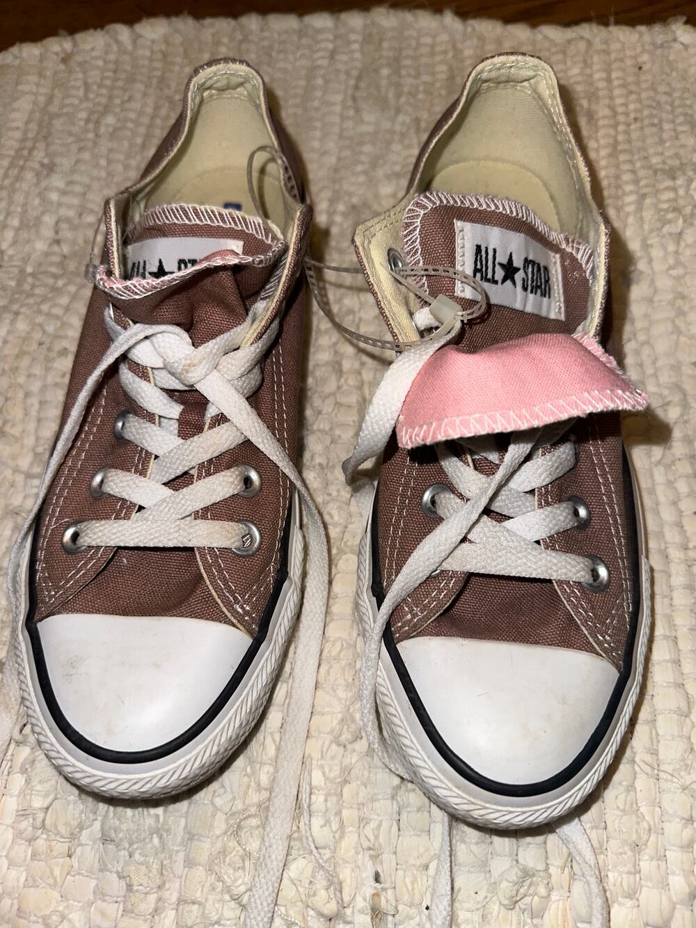 VINTAGE NEW NEVER WORN CONVERSE ALLSTAR SNEAKERS 5/7 COCOA BROWN PINK TONGUE
